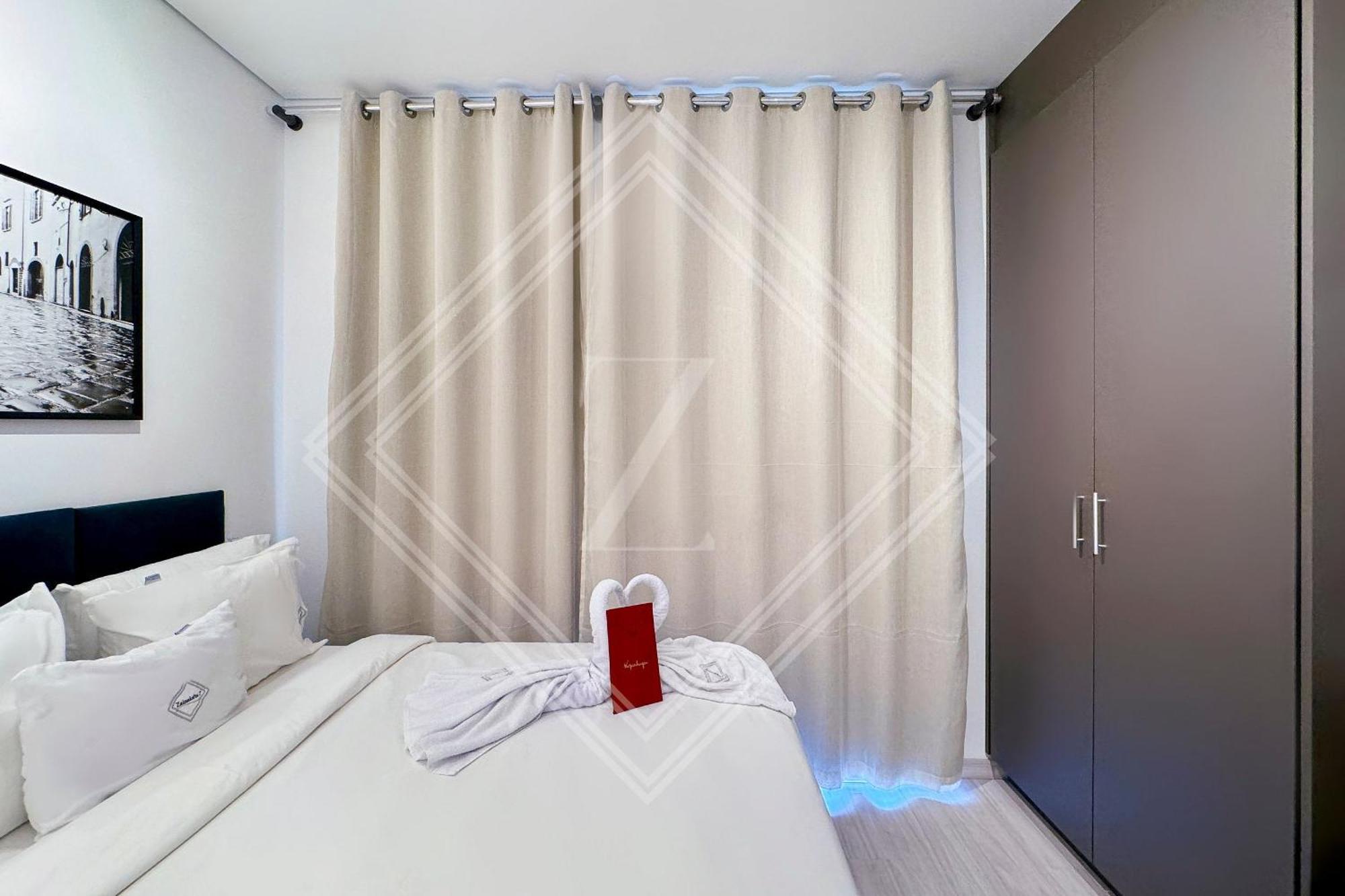 Zainalofts7moema Ao Lado Metro, Ibira, Casv 1308id Apartamento